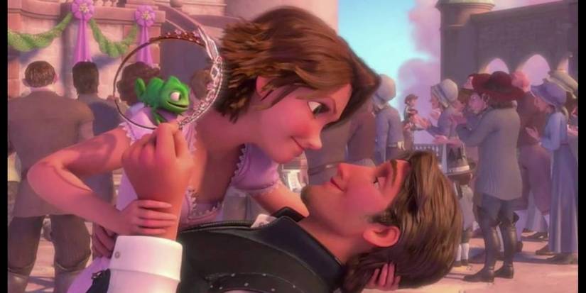 An Image of Rapunzel and Flinn dancing 