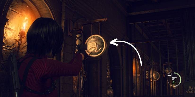 image showing how to solve the gong puzzle in separate ways.