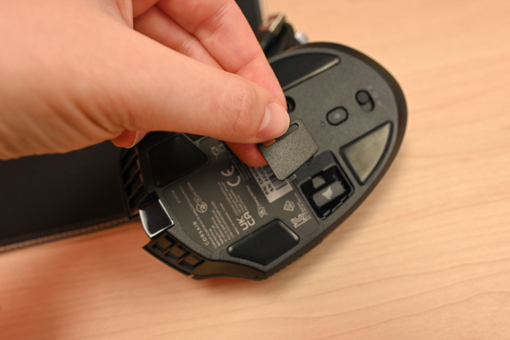 Corsair Scimitar Elite Wireless Mouse Review