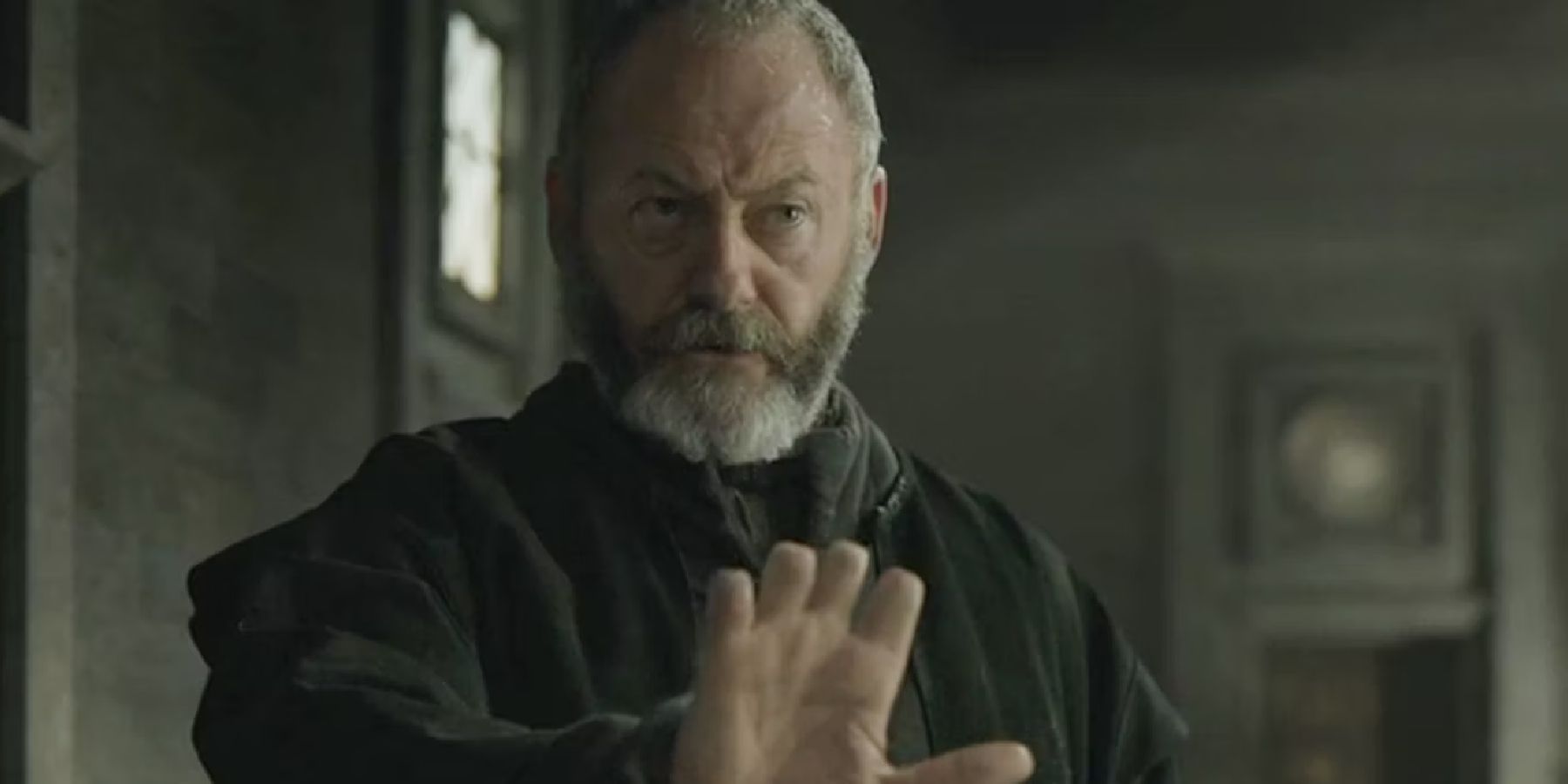 Davos Seaworth without fingertips