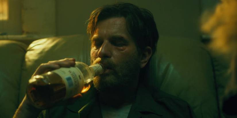 Ewan McGregor drinking alcohol in Doctor Sleep