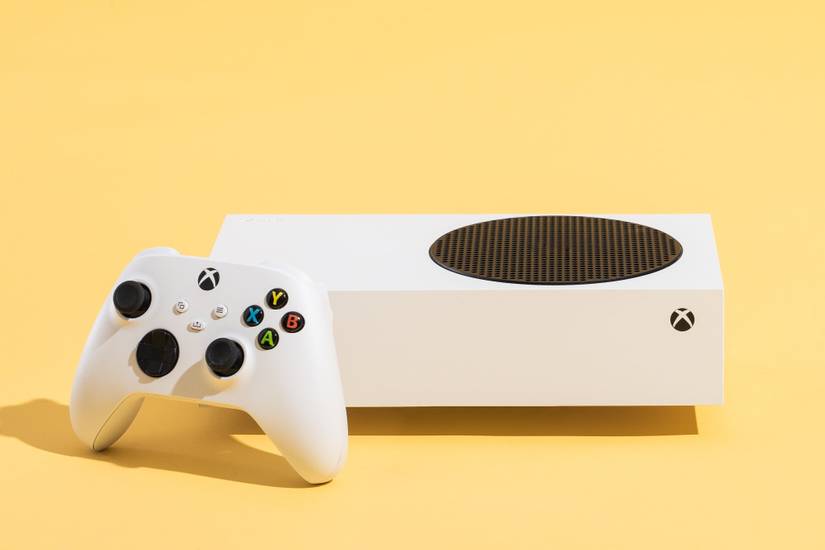 xbox-series-s-console-and-controller-pastel-yellow-backdrop