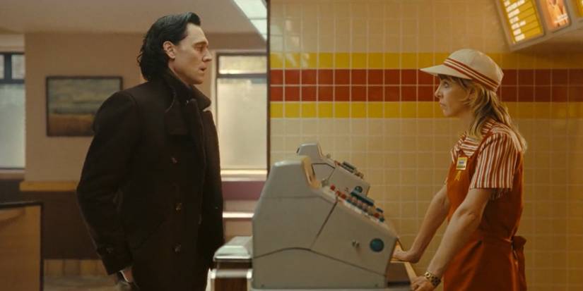 Loki S2E2 Loki and Sylvie reunite