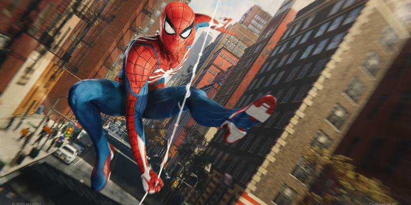 Spider-Man swinging through New York by using his web in Marvel's Spider-Man