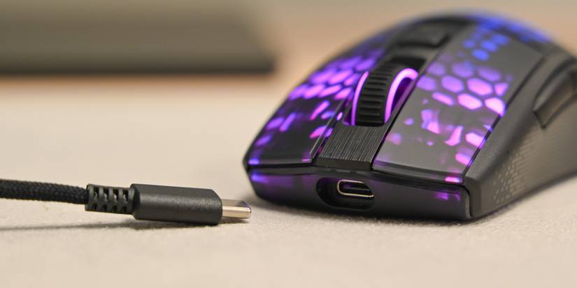 Port on the front of the Roccat Burst Pro Air Mouse