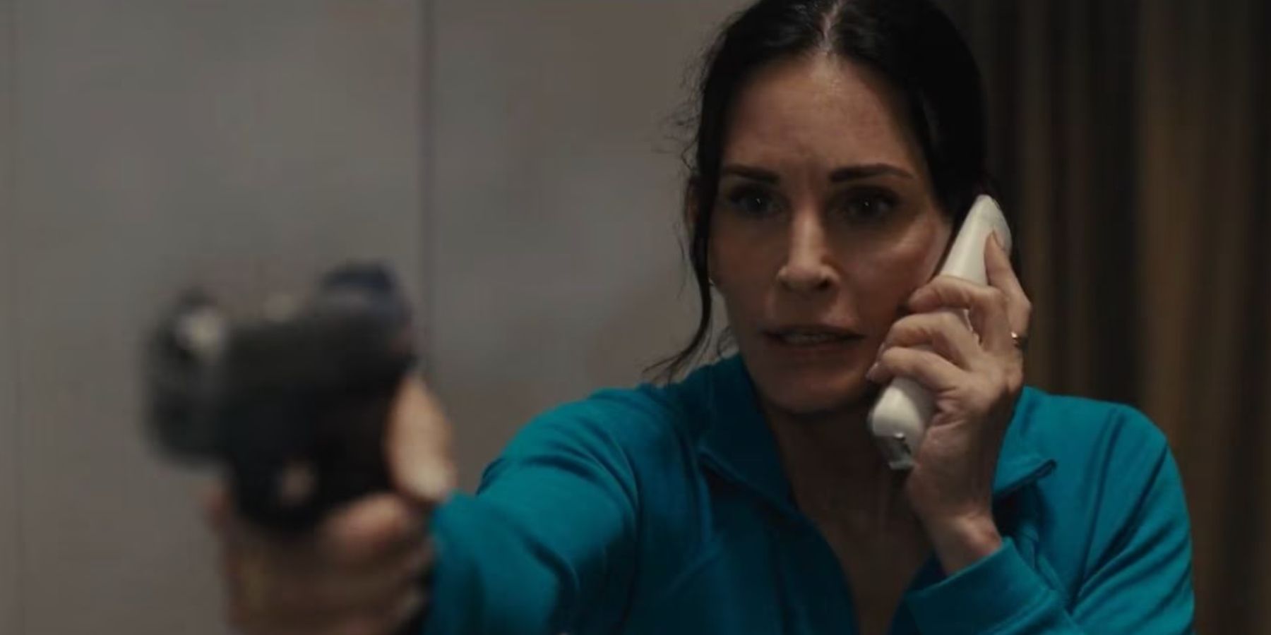 Gale Weathers (Courteney Cox) during the fight scene in Scream 6