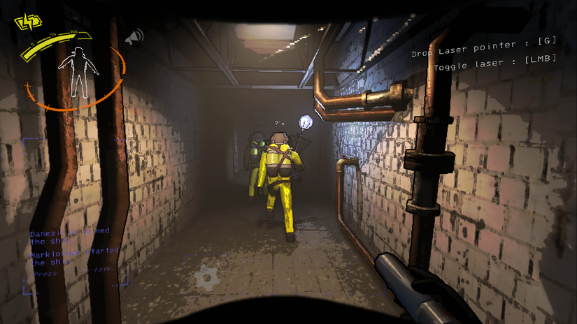 Running through a bunker with friends in Lethal Company