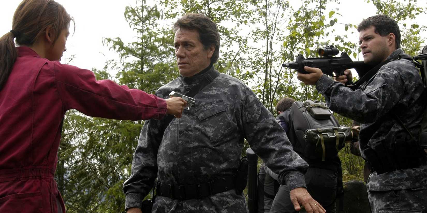 battlestar galactica home part 2 confrontation