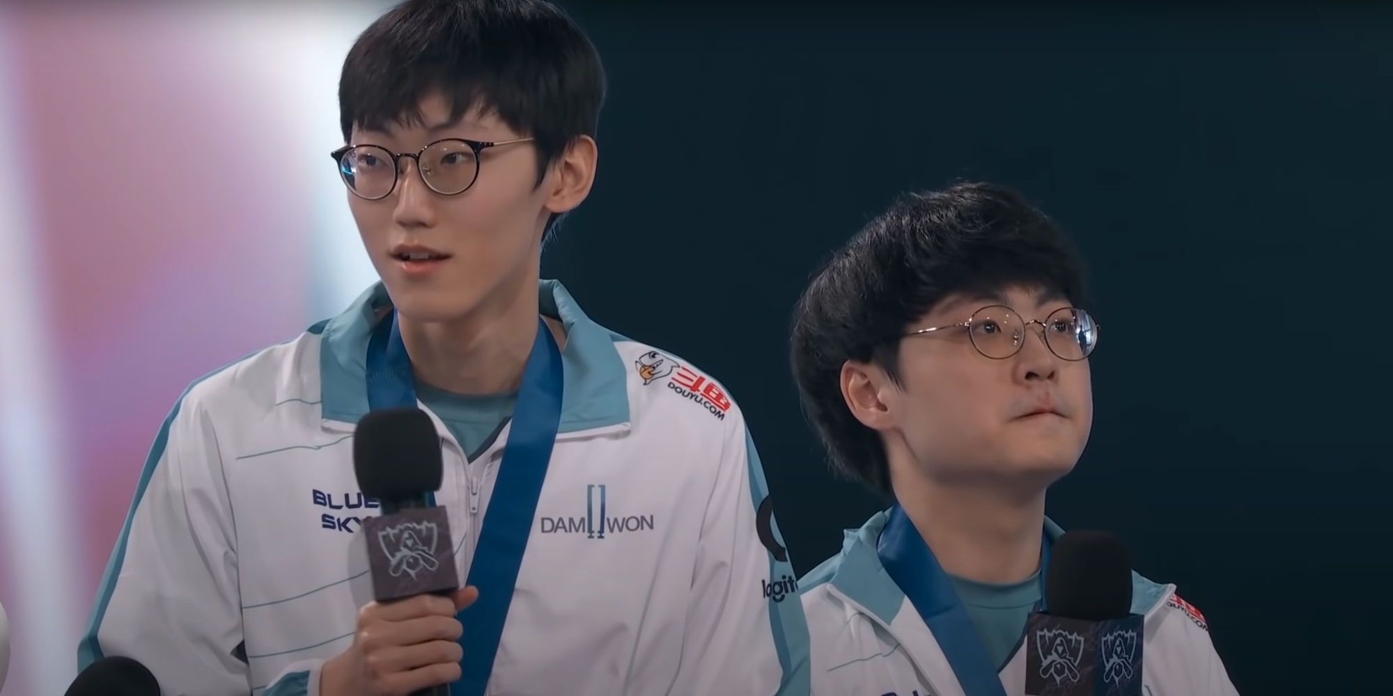 Damwon winning S10 Worlds in League of Legends