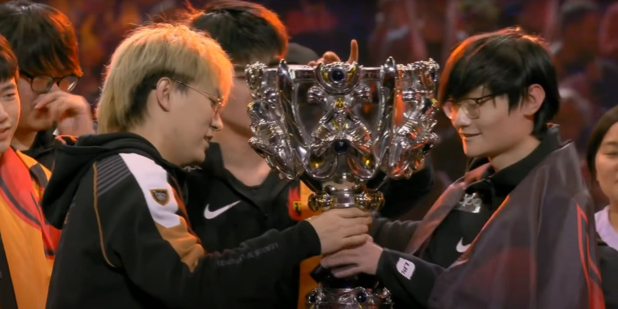 FPX winning S9 Worlds in League of Legends