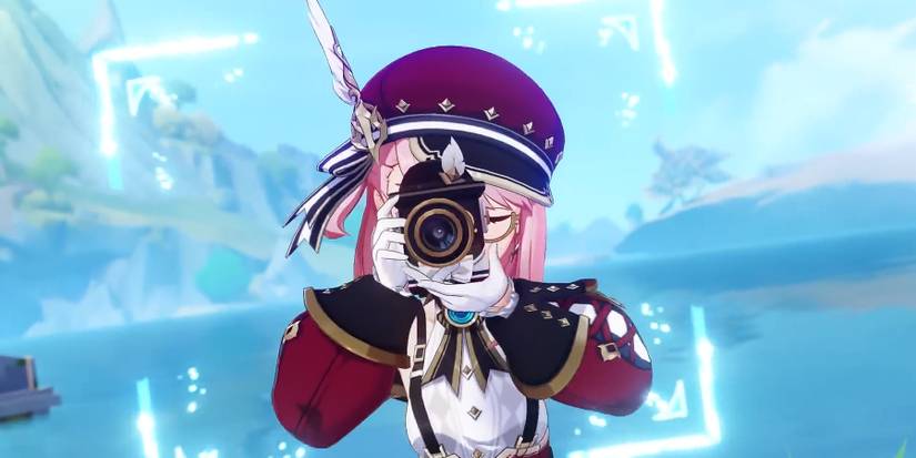 genshin impact charlotte using the wrong weapon