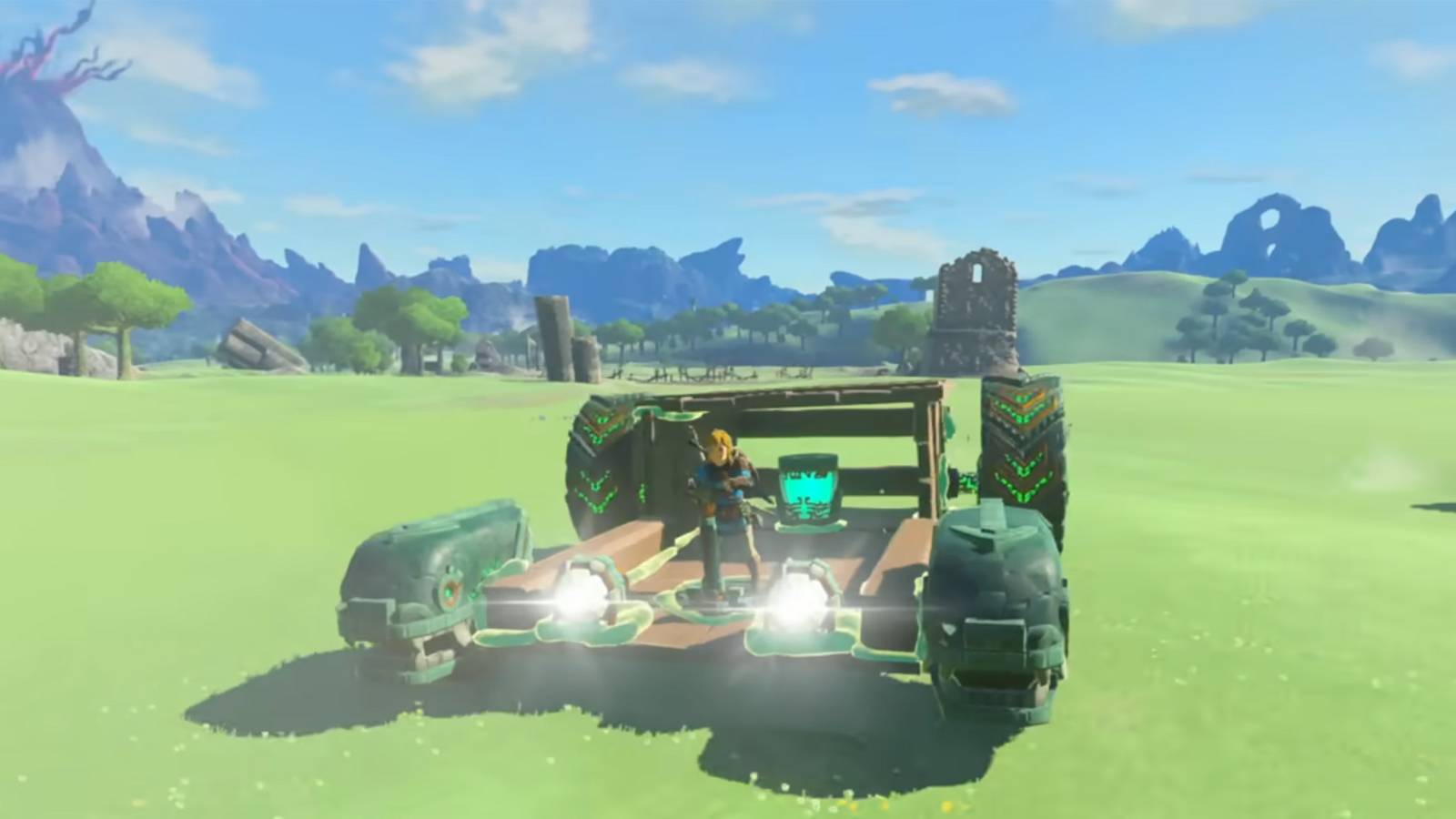 Link driving car-like vehicle in Zelda Tears of the Kingdom