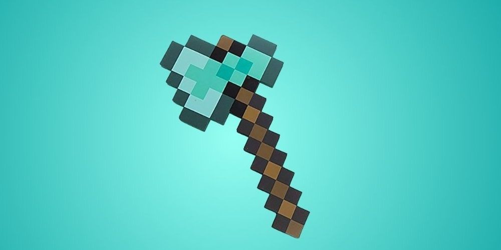 Minecraft: The Most Useful Weapons, Ranked