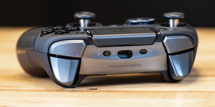 Nacon Revolution 5 Pro Top