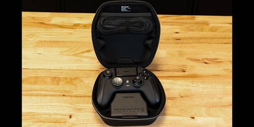 Nacon Revolution Pro 5 Contents #1