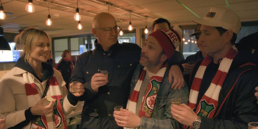 Charlie Day and Shaun Harvey drinking in Welcome to Wrexham.