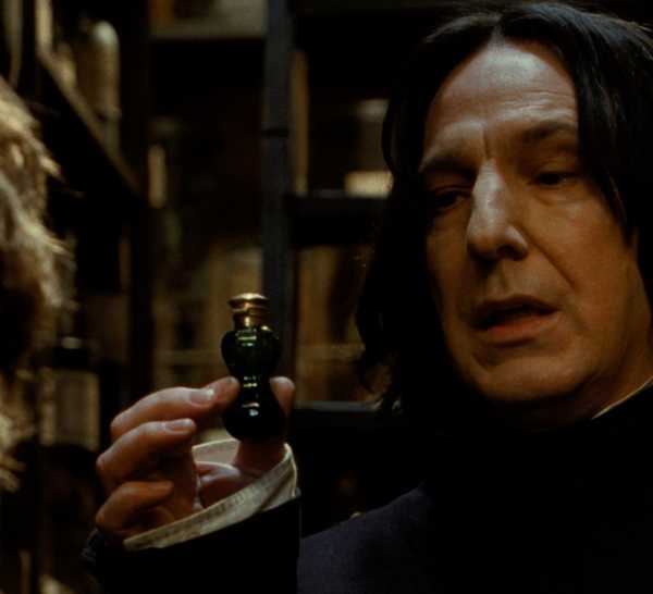 10 Petarung Terbaik di Buku Harry Potter, Peringkat Teratas 10 Snape with Veritaserum in Harry Potter