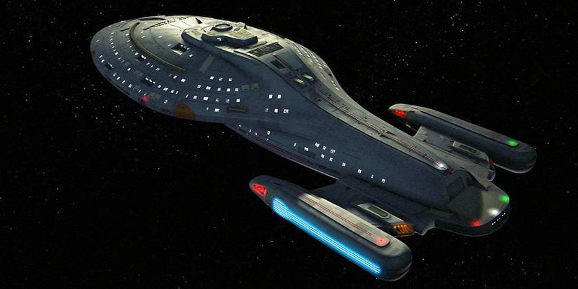 star trek uss voyager cruising
