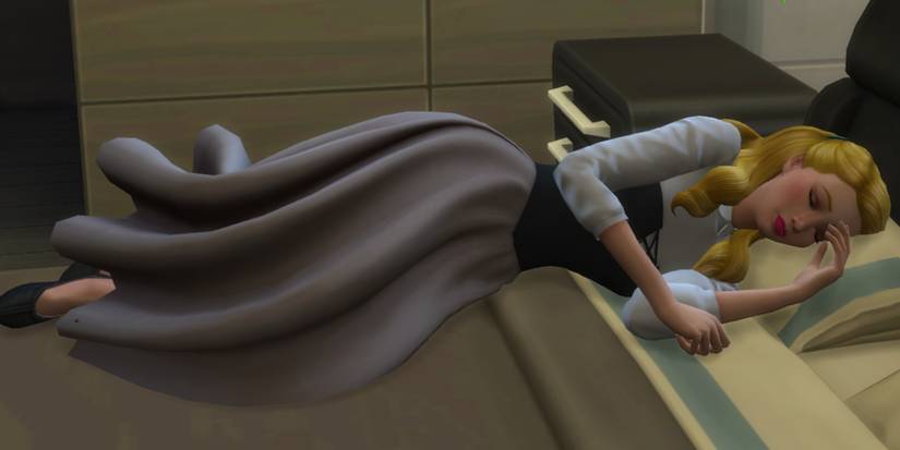 The Sims 4 version of The Sleeping Beauty/Aurora sleeps - of course- as part of the Disney Princess Challenge