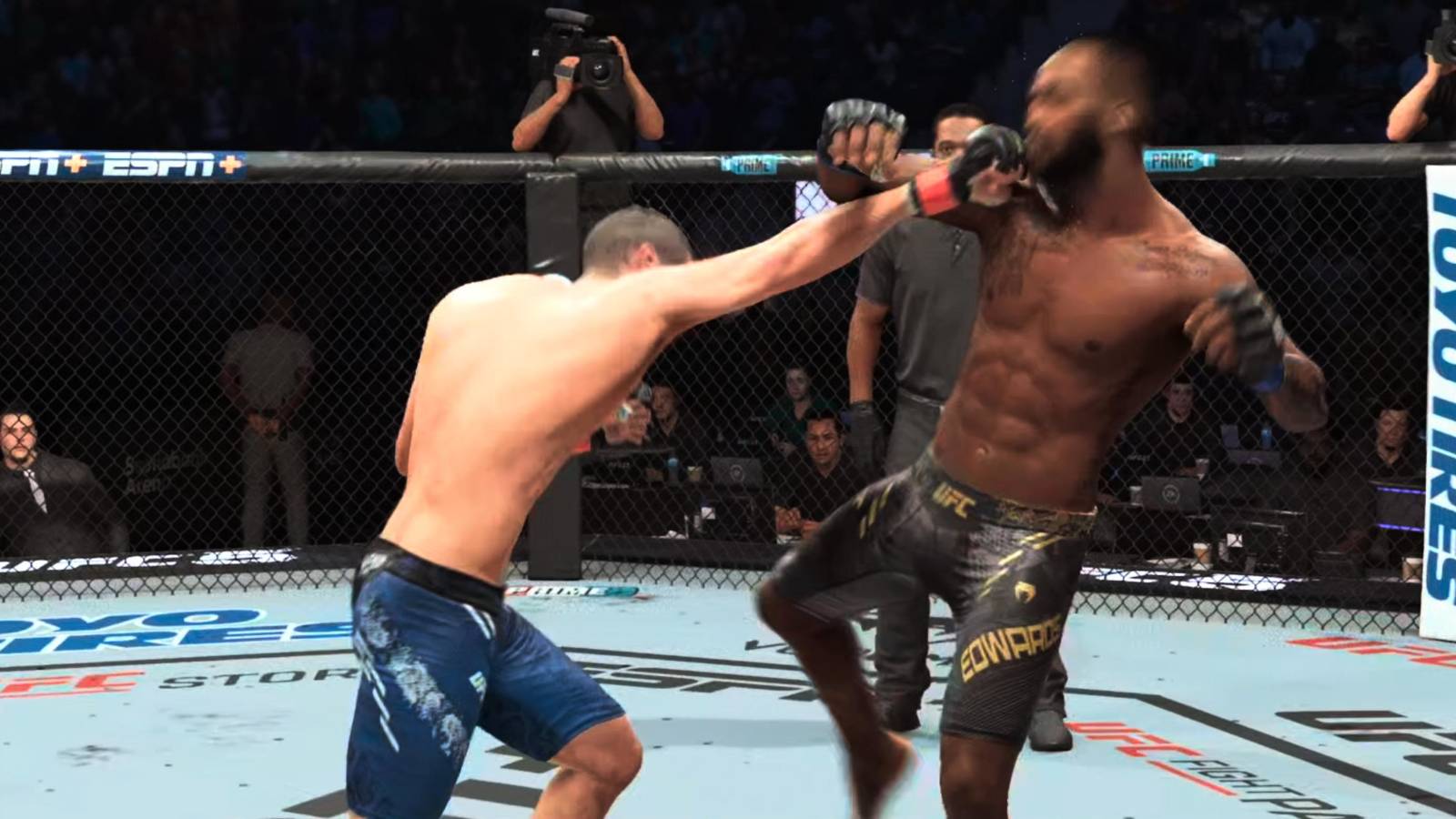 UFC 5 Stephen Thompson with the long straight punch