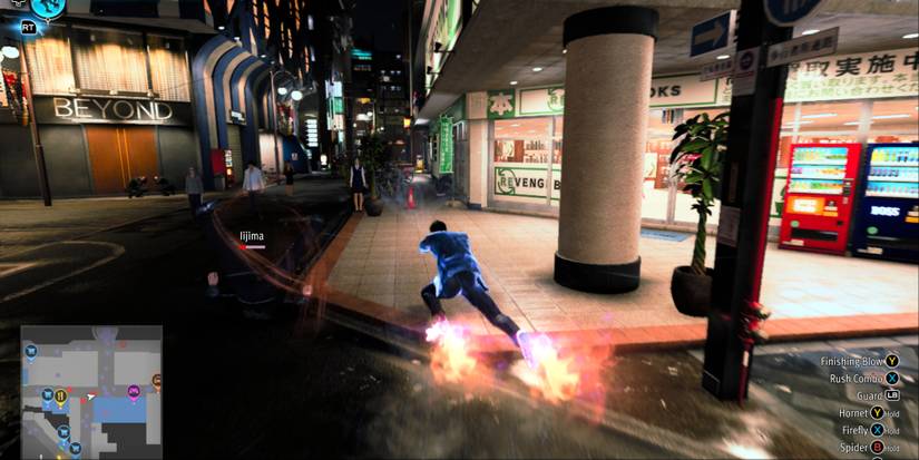 Using Serpent gadget in battle in Like a Dragon Gaiden The Man Who Erased His Name