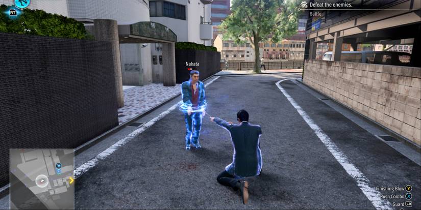 Using Spider gadget in battle in Like a Dragon Gaiden The Man Who Erased His Name