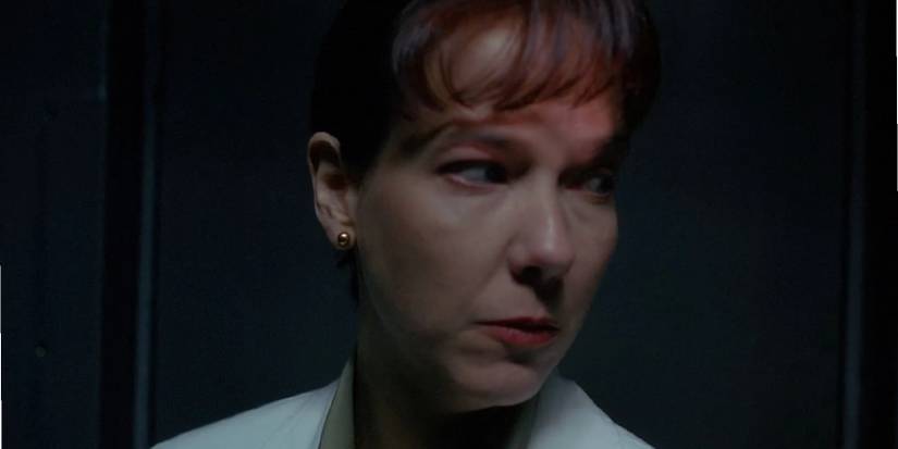 Harriet Samsom Harris as Eve 8 in X-Files