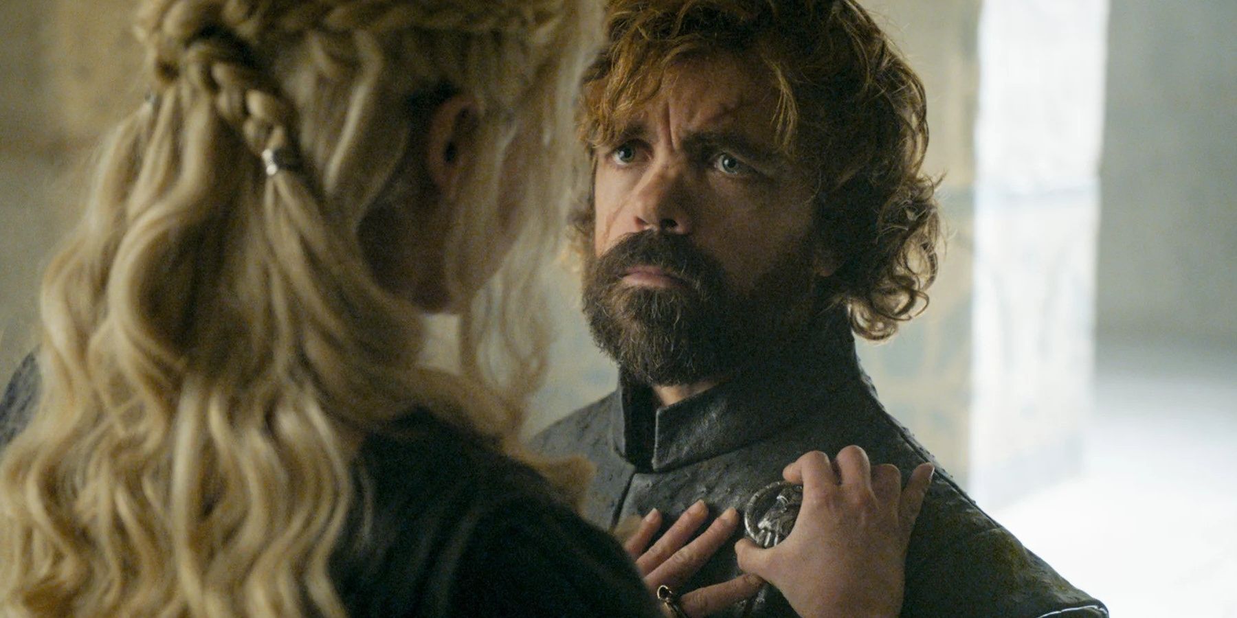 Daenerys grabs Tyrion's Hand Of The King brooch Game Of Thrones