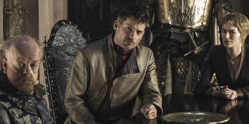 Jaime Lannister, Cersei Lannister, and Mace Tyrell sit on the council