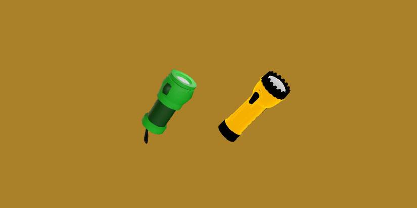 Normal vs Pro Flashlight in Lethal Company