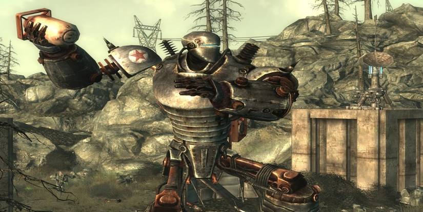 Liberty Prime about to throw a bomb