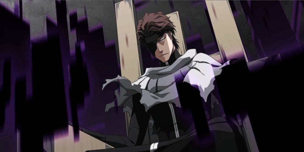 Aizen sitting on his throne