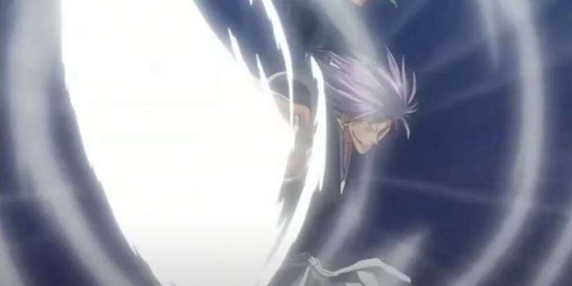 Gin extending his sword by using Shikai