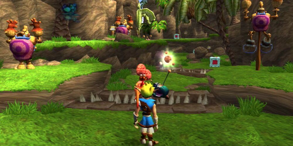 Jak and Daxter in a small grassy area 