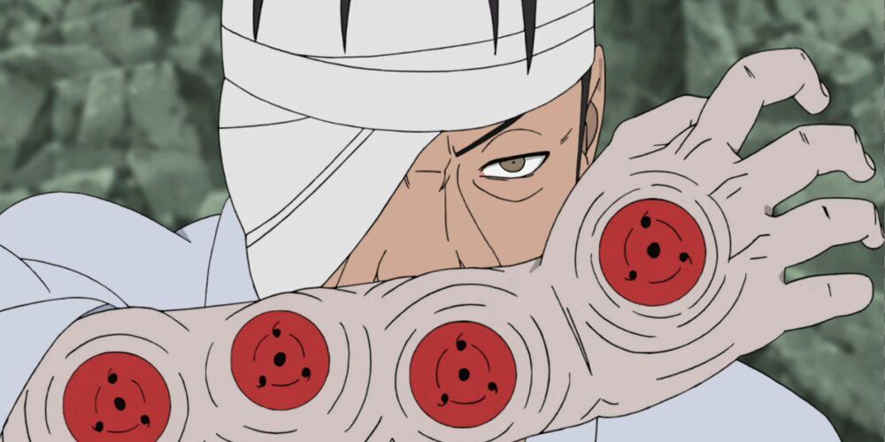 Danzo with multiple Sharingan in his arm 