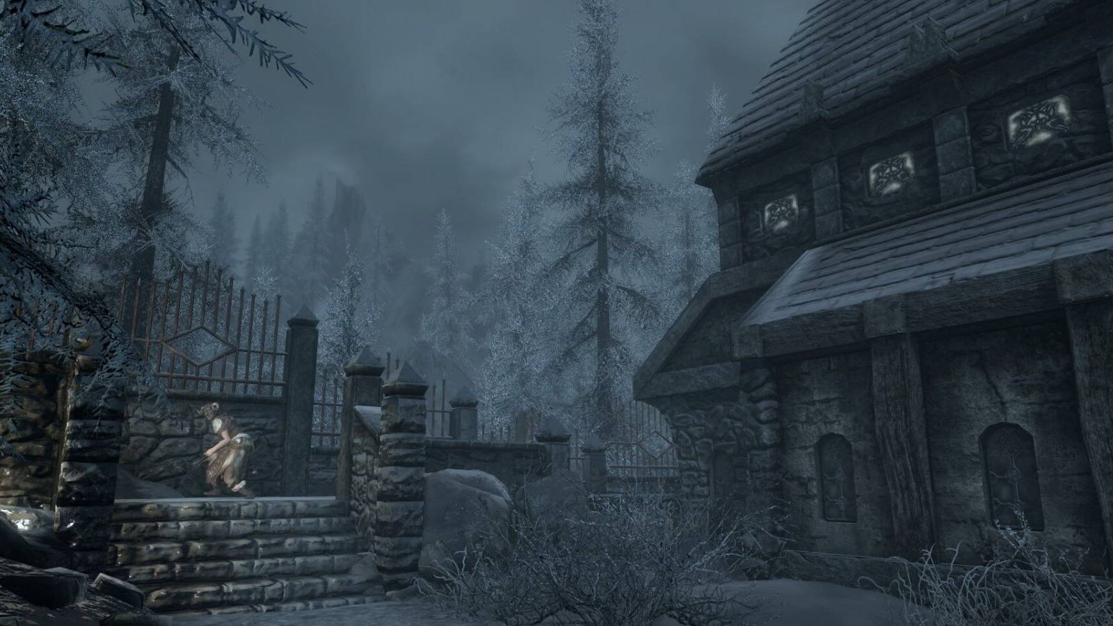 Skyrim: How to Create a Distraction in Thalmor Embassy (Diplomatic Immunity)