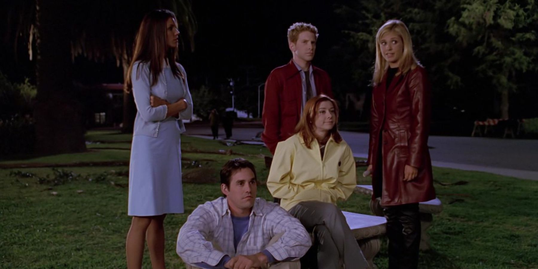 Buffy Summers and her friends outside in Buffy The Vampire Slayer season 3