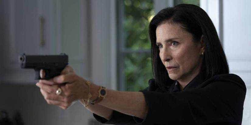 honey chandler with a gun