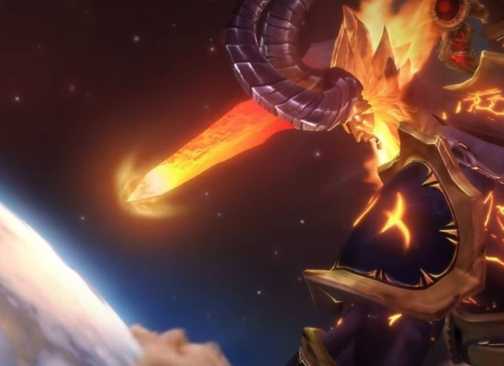 Daftar Dewa Jahat Terkuat di Game Berdasarkan Kekuatan Murni 15 Sargeras stabbing Azeroth
