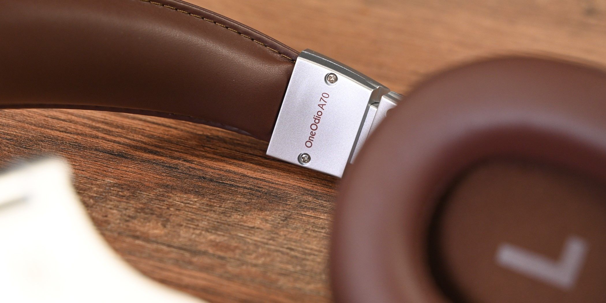 OneOdio A70 Bluetooth OverEar Headset Review