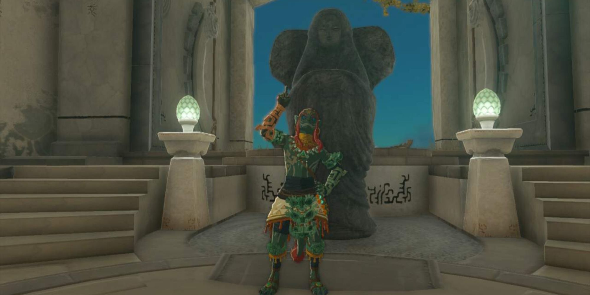 Link wearing the Ancient Hero's Aspect and posing