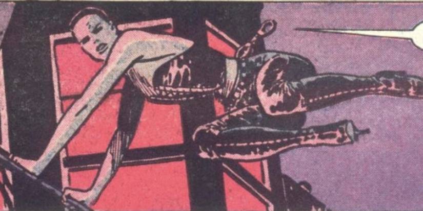 Selina Kyle jumping from a balcony