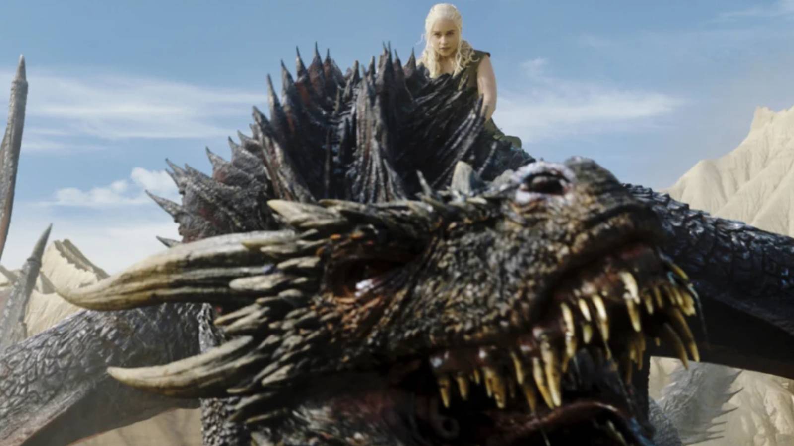 Daenerys Targaryen With Her Dragon (2)