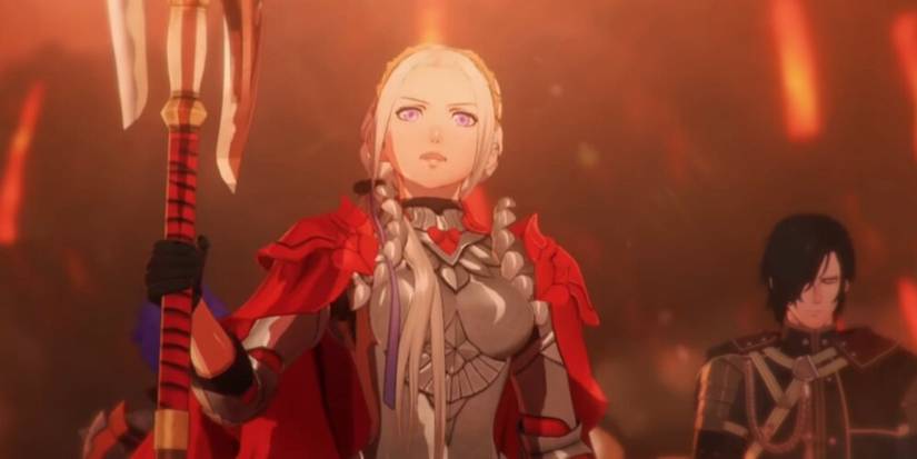 Edelgard leading her army 