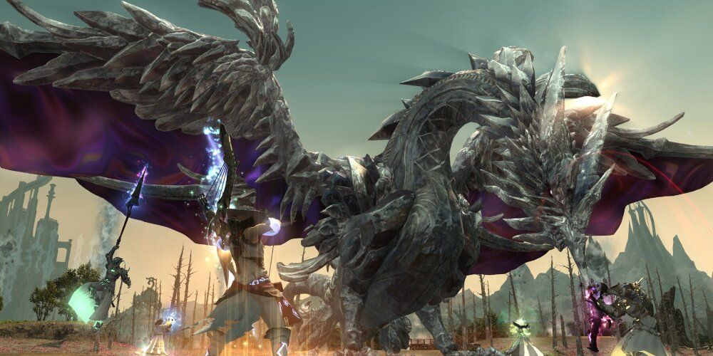 Multiple players attacking a large Ice dragon 