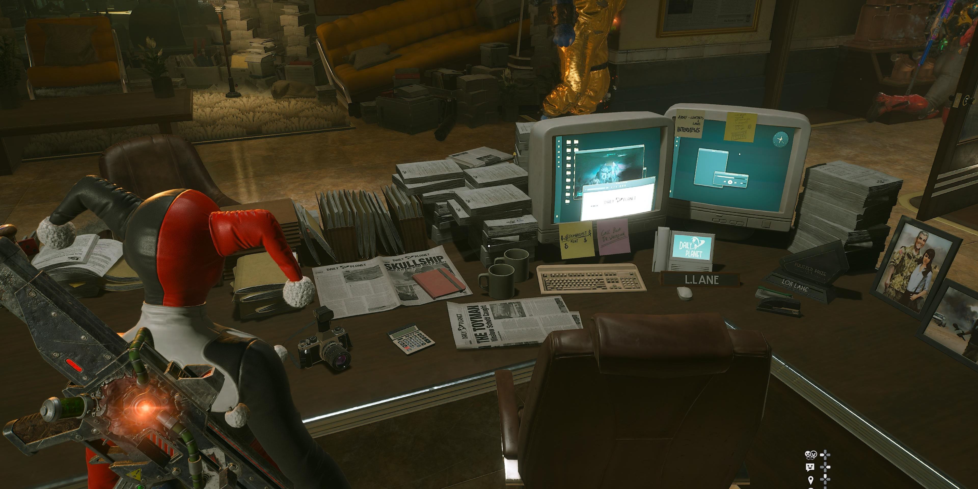 lois lane's desk at the daily planet