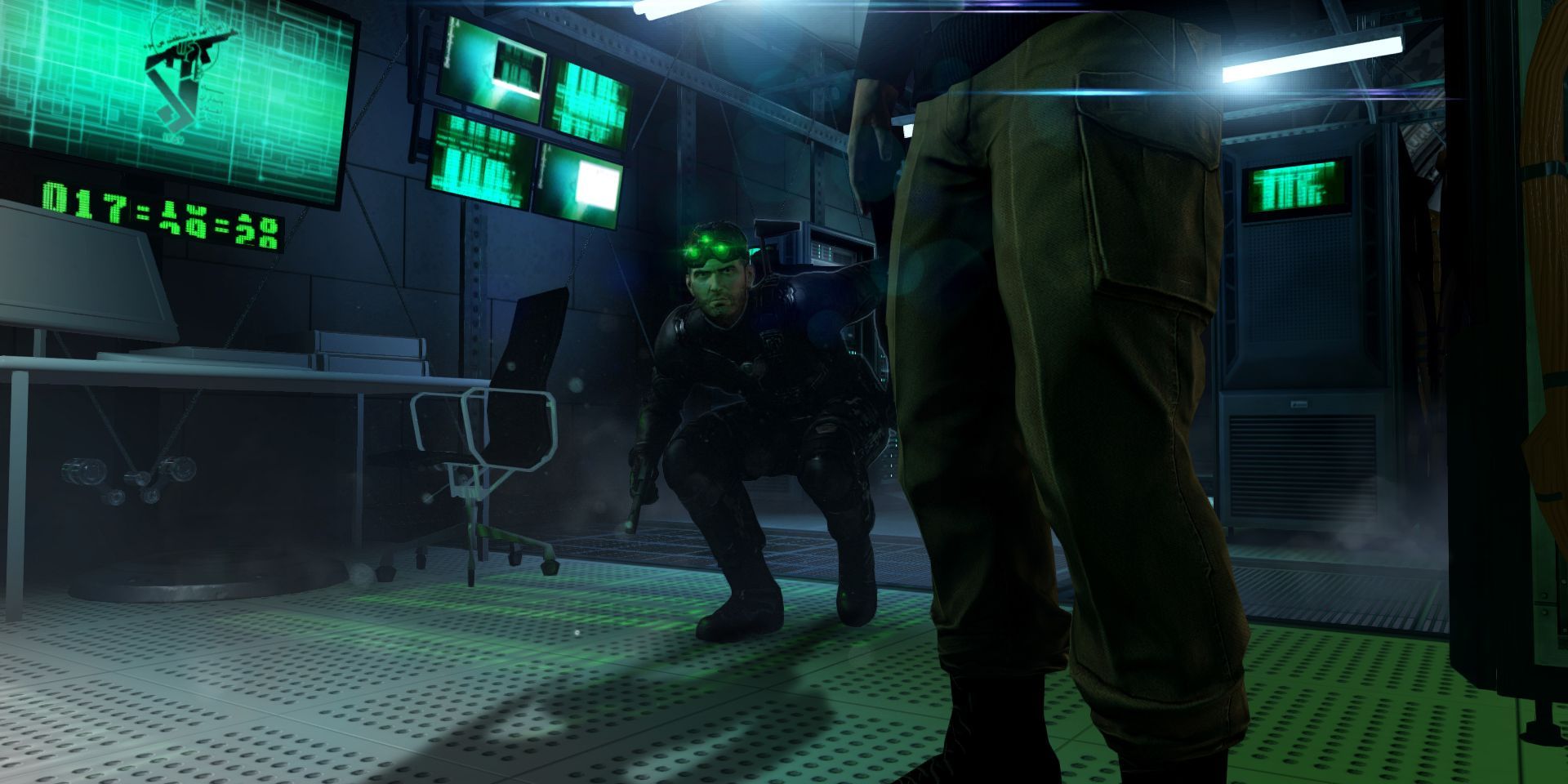 Sam Fisher sneaking in Tom Clancy’s Splinter Cell Blacklist