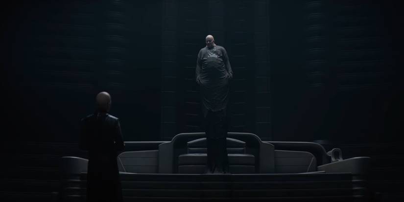 Baron Harkonnen buoyed by suspensors in Dune (2021).