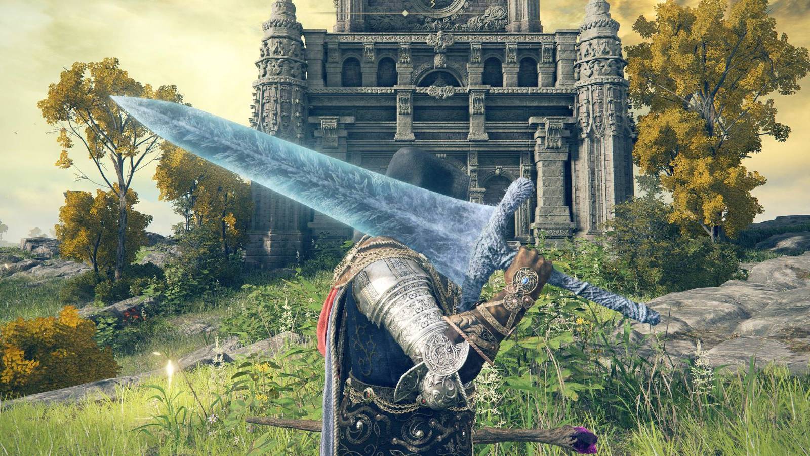 elden-ring-dark-moonlight-greatsword-on-character-shoulder