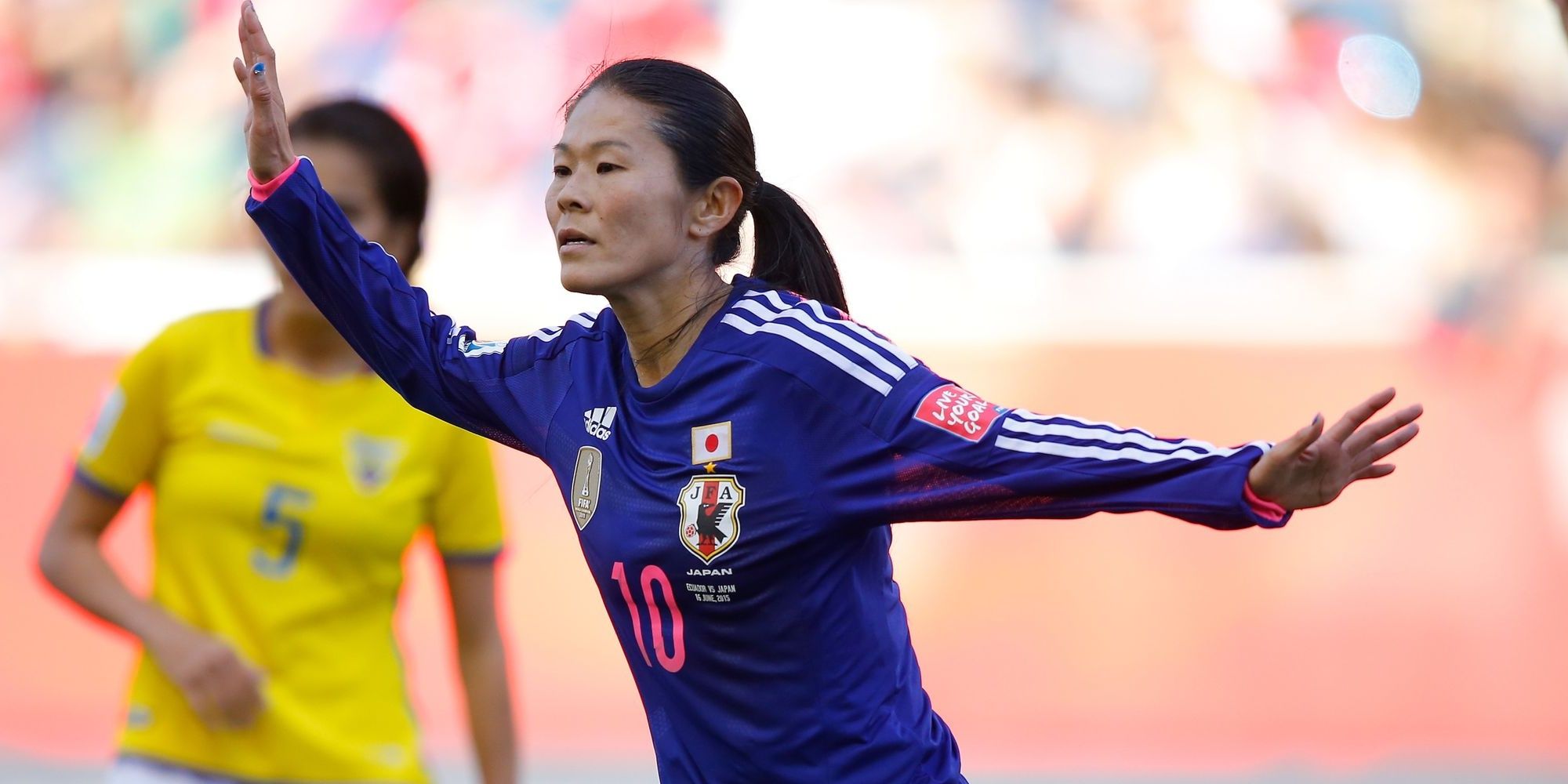 Homare Sawa playing for Japan 